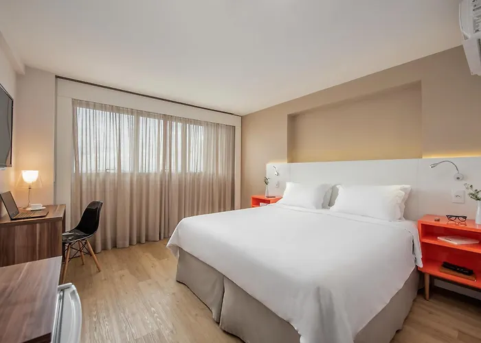 Intercity Curitiba Centro Cívico